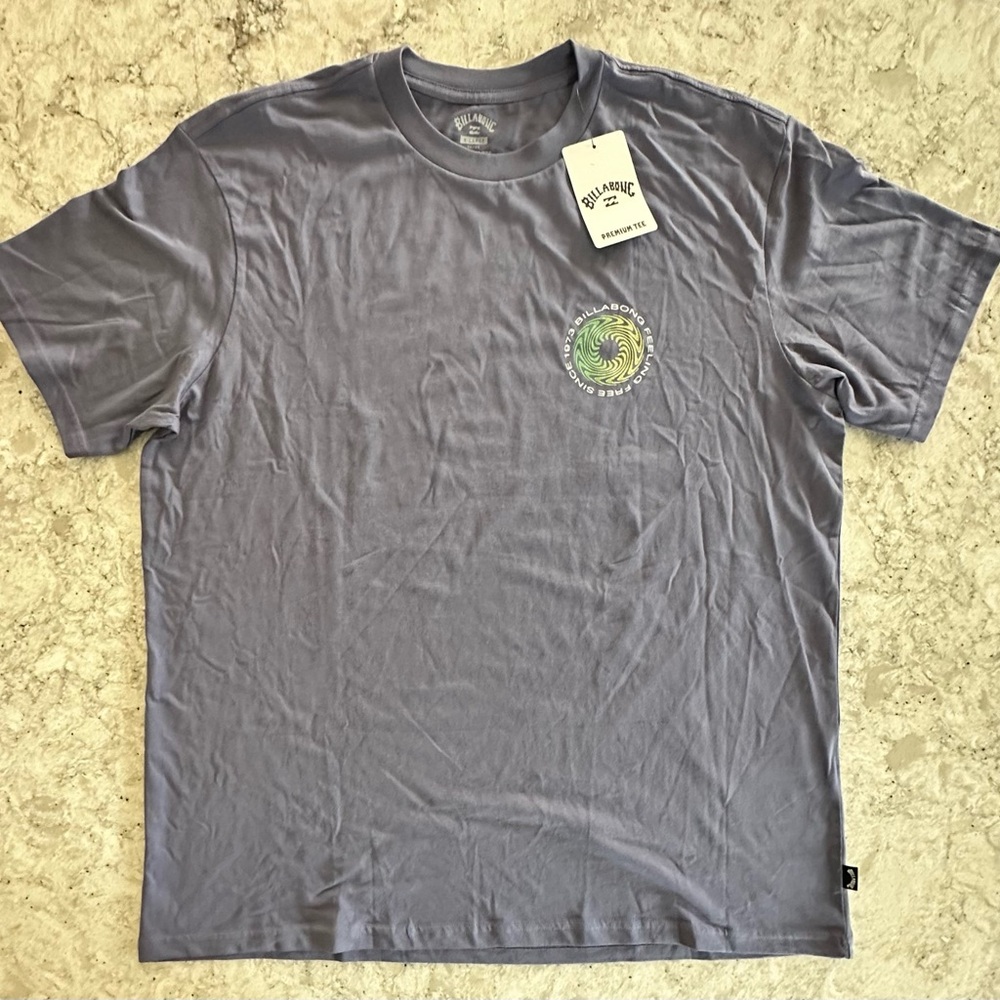 Billabong Premium Tee Short Sleeve Light Purple with design Size XL NWT